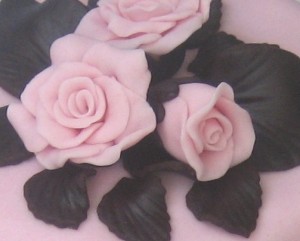 dettaglio rose e cioccolata